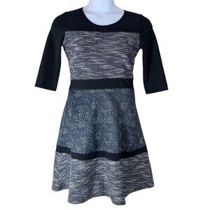 FAS Fille A Suivre Paris Dress Size Small 1/2 Sleeve Fit Flare Black Blue White